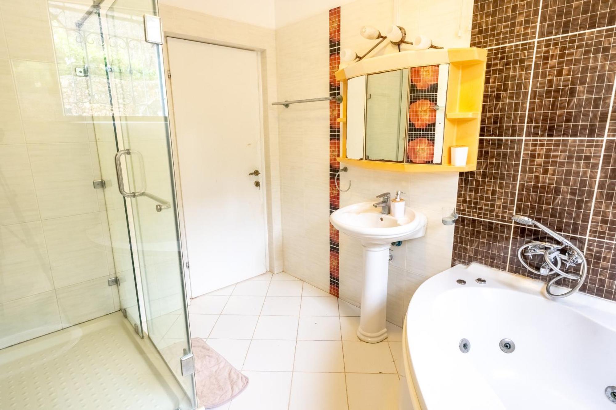 Queens Chateau Boutique Villa Diani Beach Exterior foto