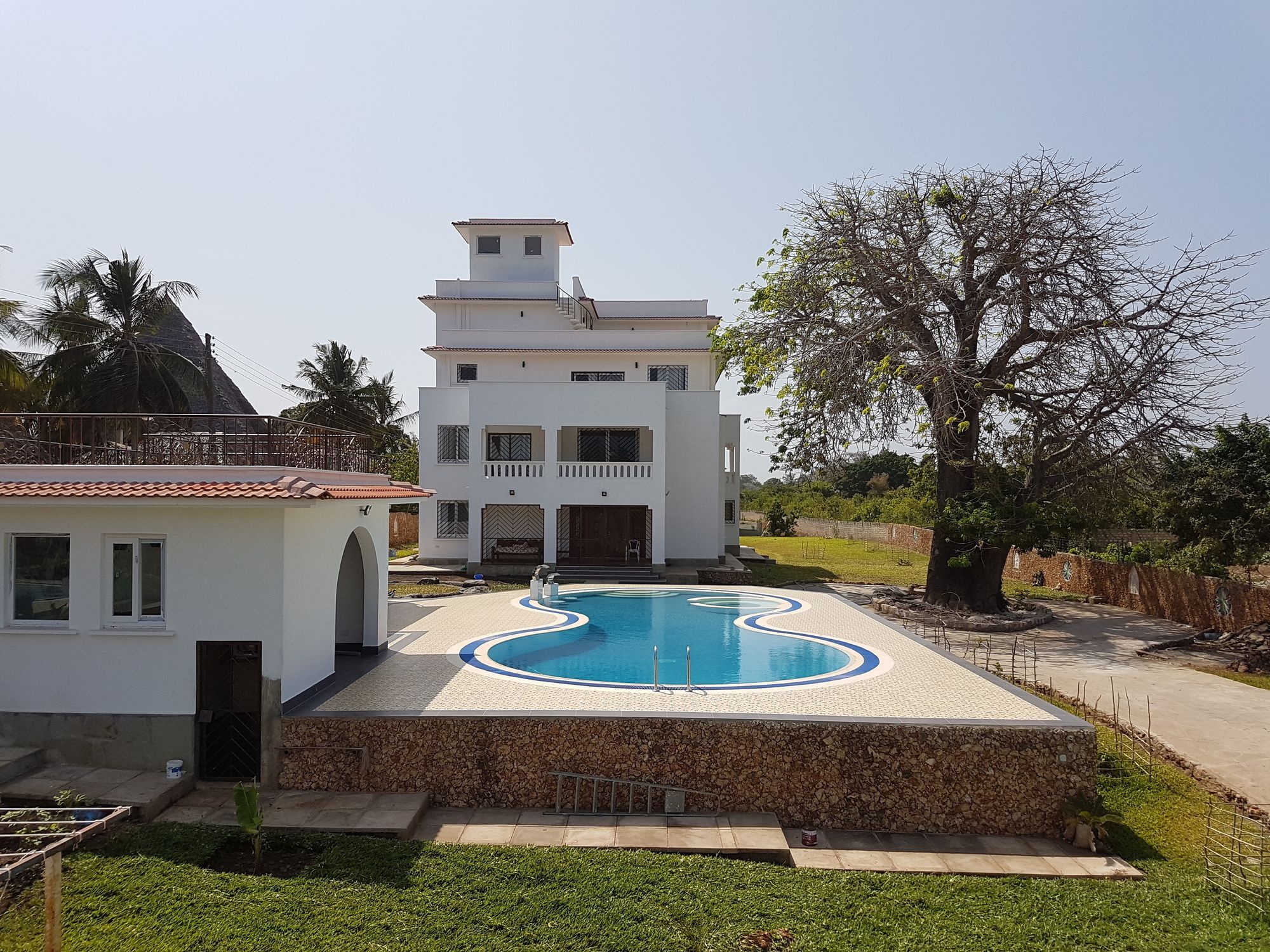 Queens Chateau Boutique Villa Diani Beach Exterior foto