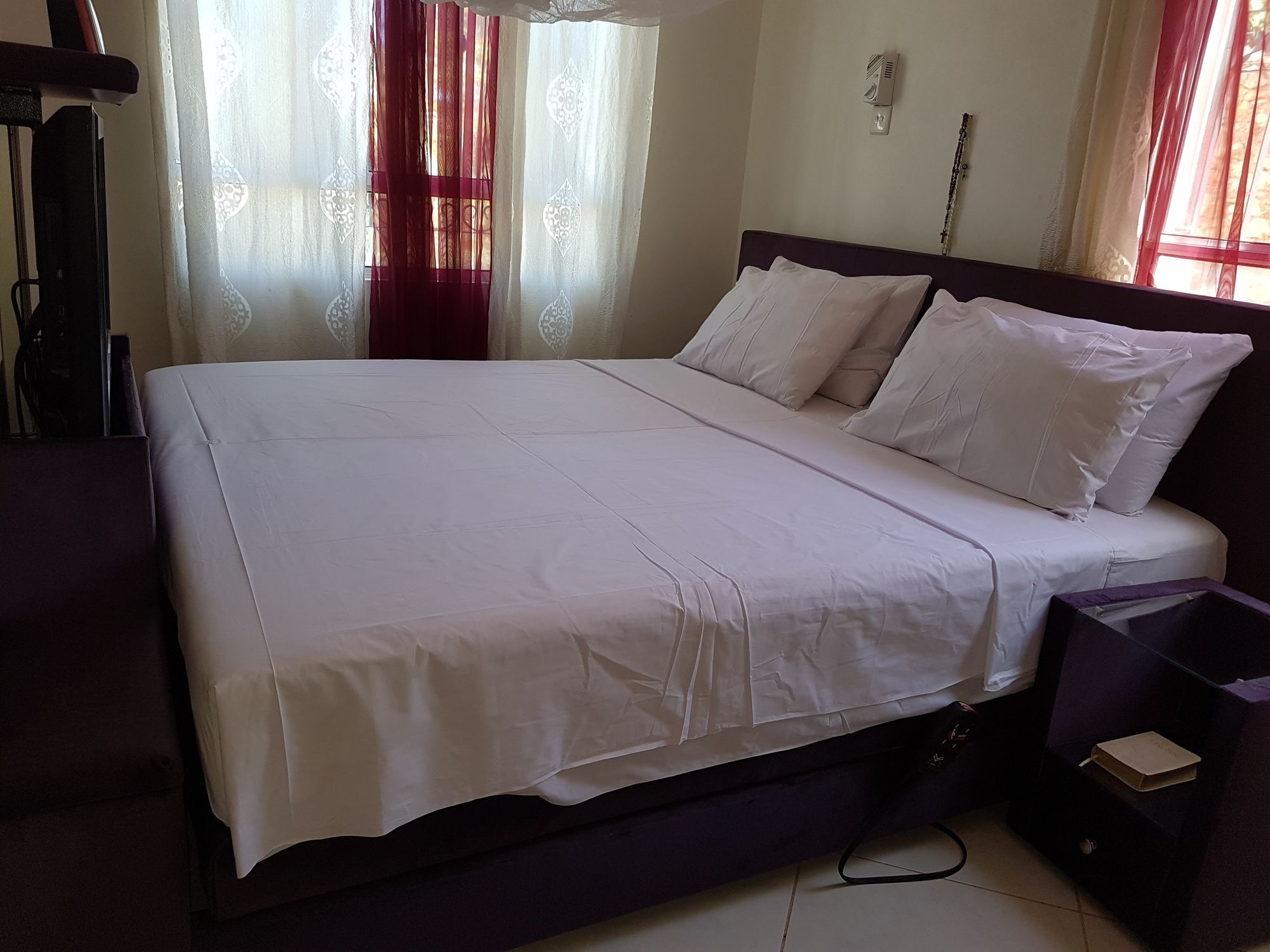 Queens Chateau Boutique Villa Diani Beach Exterior foto